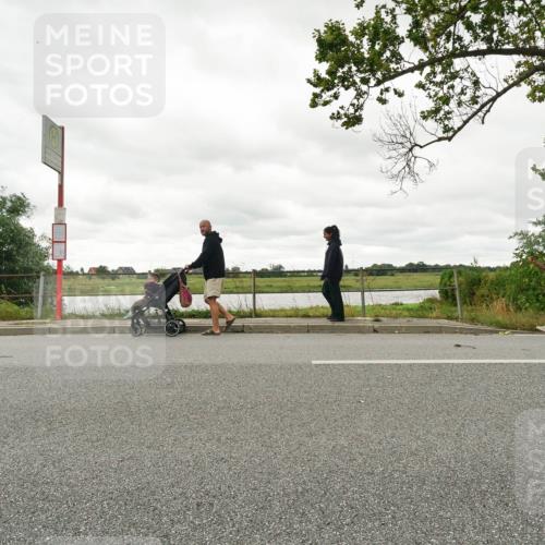 30.08.2026 - Elbe Triathlon Hamburg Michael Burmester http://msf.ph/oto/10049306 30.08.2026 15:30:35 Radfahren  meine-sportfotos.de