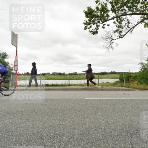 30.08.2026 - Elbe Triathlon Hamburg Michael Burmester http://msf.ph/oto/10049330 30.08.2026 15:30:38 Radfahren  meine-sportfotos.de