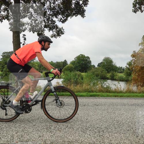 30.08.2026 - Elbe Triathlon Hamburg Michael Burmester http://msf.ph/oto/10049345 30.08.2026 09:37:52 Radfahren 320, 356, 451, 550, 711, 739, 761 meine-sportfotos.de