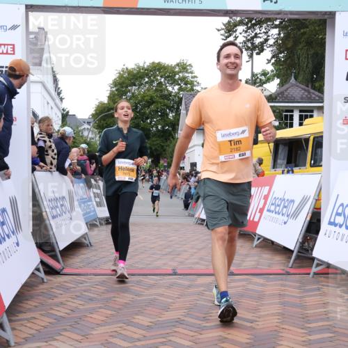30.08.2026 - Blankeneser Heldenlauf Lena Gebhardt http://msf.ph/oto/10049346 30.08.2026 11:56:34 Ziel 2182, 2262, 2263, 2322, 2473, 4206 meine-sportfotos.de