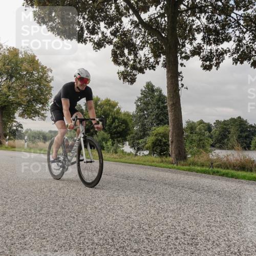 30.08.2026 - Elbe Triathlon Hamburg Michael Burmester http://msf.ph/oto/10049351 30.08.2026 09:49:51 Radfahren 458, 483, 490, 498, 542, 687, 794, 854 meine-sportfotos.de