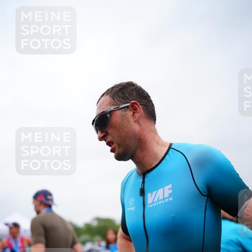 30.08.2026 - Elbe Triathlon Hamburg LAZAROV Photography http://msf.ph/oto/10049370 30.08.2026 10:35:35 Ziel  meine-sportfotos.de