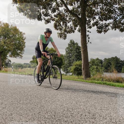 30.08.2026 - Elbe Triathlon Hamburg Michael Burmester http://msf.ph/oto/10049409 30.08.2026 09:50:18 Radfahren 449 meine-sportfotos.de