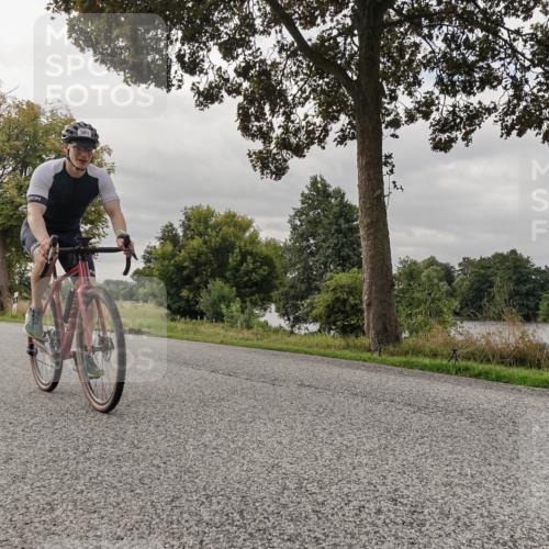 30.08.2026 - Elbe Triathlon Hamburg Michael Burmester http://msf.ph/oto/10049424 30.08.2026 09:50:36 Radfahren 501, 858 meine-sportfotos.de