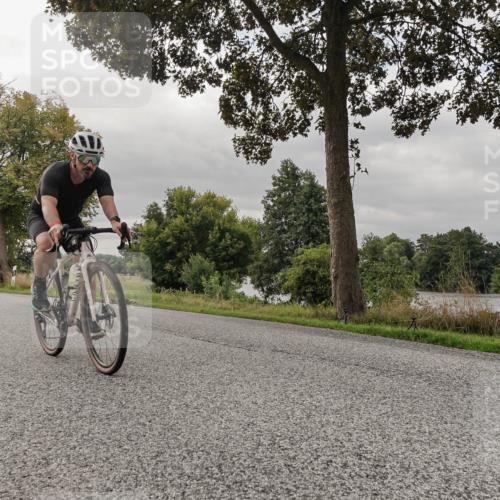 30.08.2026 - Elbe Triathlon Hamburg Michael Burmester http://msf.ph/oto/10049439 30.08.2026 09:50:49 Radfahren 281, 398, 440, 514, 629, 800 meine-sportfotos.de