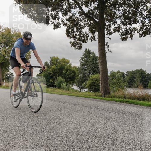 30.08.2026 - Elbe Triathlon Hamburg Michael Burmester http://msf.ph/oto/10049442 30.08.2026 09:50:50 Radfahren 281, 398, 440, 514, 629, 800 meine-sportfotos.de