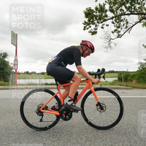 30.08.2026 - Elbe Triathlon Hamburg Michael Burmester http://msf.ph/oto/10049450 30.08.2026 15:31:59 Radfahren  meine-sportfotos.de