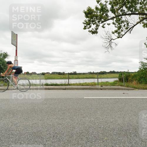 30.08.2026 - Elbe Triathlon Hamburg Michael Burmester http://msf.ph/oto/10049482 30.08.2026 15:32:19 Radfahren  meine-sportfotos.de
