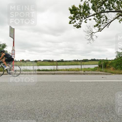 30.08.2026 - Elbe Triathlon Hamburg Michael Burmester http://msf.ph/oto/10049499 30.08.2026 15:32:36 Radfahren  meine-sportfotos.de