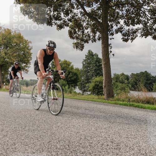 30.08.2026 - Elbe Triathlon Hamburg Michael Burmester http://msf.ph/oto/10049603 30.08.2026 09:52:20 Radfahren 524, 550, 555, 761, 783, 828, 867, 871, 914 meine-sportfotos.de