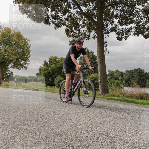 30.08.2026 - Elbe Triathlon Hamburg Michael Burmester http://msf.ph/oto/10049607 30.08.2026 09:52:20 Radfahren 524, 550, 555, 761, 783, 828, 867, 871, 914 meine-sportfotos.de
