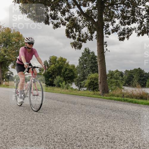 30.08.2026 - Elbe Triathlon Hamburg Michael Burmester http://msf.ph/oto/10049618 30.08.2026 09:52:26 Radfahren 500, 668, 714, 732, 761, 828, 849, 867, 871, 889, 914 meine-sportfotos.de