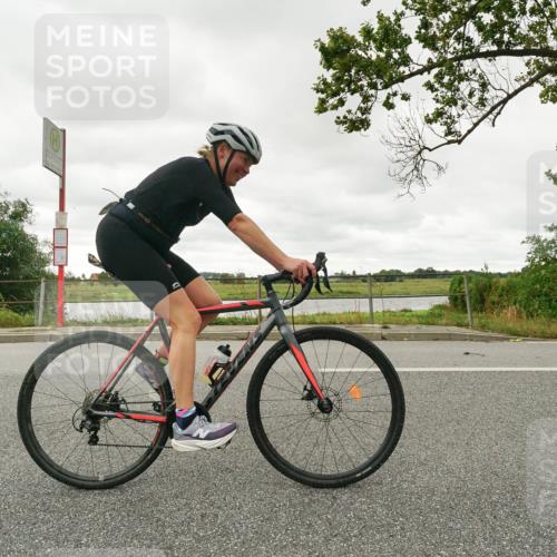 30.08.2026 - Elbe Triathlon Hamburg Michael Burmester http://msf.ph/oto/10049635 30.08.2026 15:34:41 Radfahren  meine-sportfotos.de