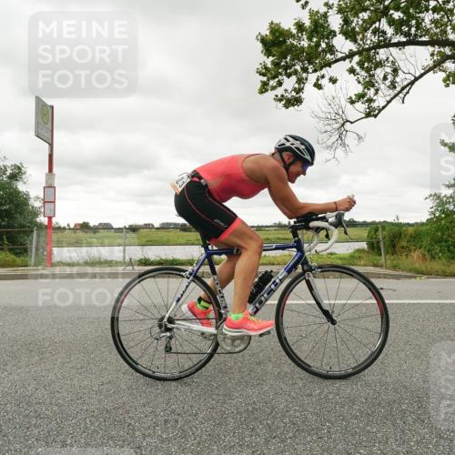 30.08.2026 - Elbe Triathlon Hamburg Michael Burmester http://msf.ph/oto/10049653 30.08.2026 15:34:50 Radfahren  meine-sportfotos.de