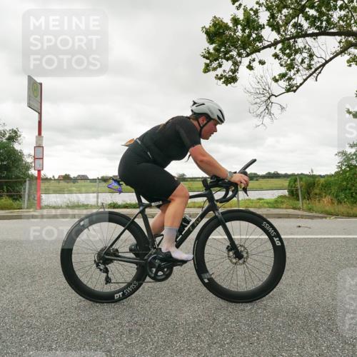 30.08.2026 - Elbe Triathlon Hamburg Michael Burmester http://msf.ph/oto/10049659 30.08.2026 15:34:51 Radfahren  meine-sportfotos.de