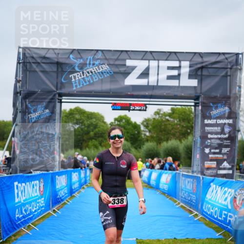30.08.2026 - Elbe Triathlon Hamburg LAZAROV Photography http://msf.ph/oto/10049663 30.08.2026 10:36:24 Ziel  meine-sportfotos.de