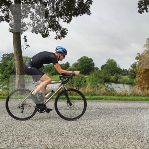 30.08.2026 - Elbe Triathlon Hamburg Michael Burmester http://msf.ph/oto/10049680 30.08.2026 09:39:35 Radfahren 298, 531, 621, 646, 757, 773, 785, 843, 917 meine-sportfotos.de