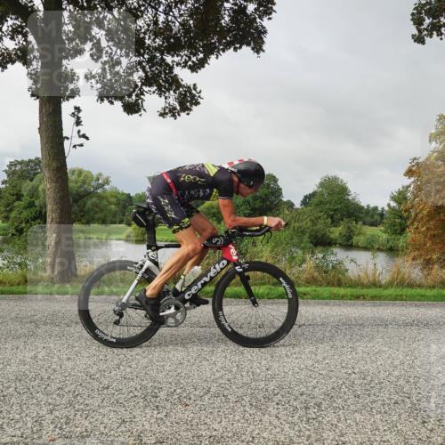 30.08.2026 - Elbe Triathlon Hamburg Michael Burmester http://msf.ph/oto/10049691 30.08.2026 09:39:39 Radfahren 298, 349, 531, 646, 773, 785, 843, 917 meine-sportfotos.de