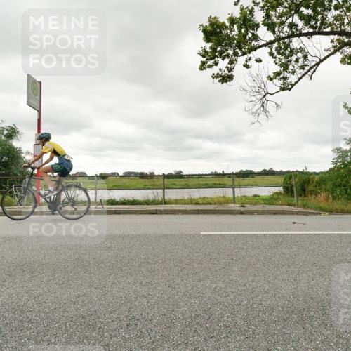 30.08.2026 - Elbe Triathlon Hamburg Michael Burmester http://msf.ph/oto/10049695 30.08.2026 15:35:25 Radfahren  meine-sportfotos.de