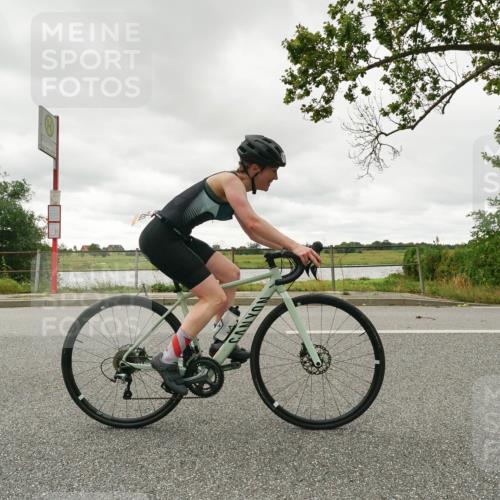 30.08.2026 - Elbe Triathlon Hamburg Michael Burmester http://msf.ph/oto/10049717 30.08.2026 15:35:37 Radfahren  meine-sportfotos.de