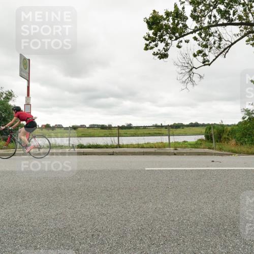 30.08.2026 - Elbe Triathlon Hamburg Michael Burmester http://msf.ph/oto/10049759 30.08.2026 15:36:46 Radfahren  meine-sportfotos.de