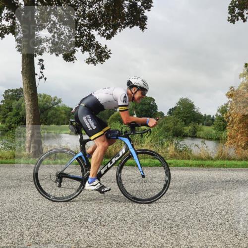 30.08.2026 - Elbe Triathlon Hamburg Michael Burmester http://msf.ph/oto/10049762 30.08.2026 09:39:59 Radfahren 271, 338, 617, 657, 737, 883 meine-sportfotos.de