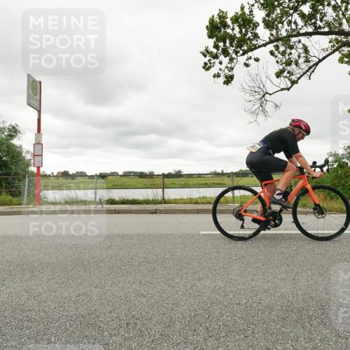 30.08.2026 - Elbe Triathlon Hamburg Michael Burmester http://msf.ph/oto/10049770 30.08.2026 15:36:49 Radfahren  meine-sportfotos.de