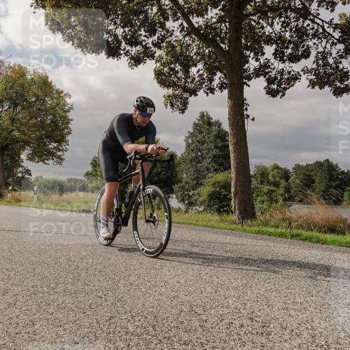 30.08.2026 - Elbe Triathlon Hamburg Michael Burmester http://msf.ph/oto/10049774 30.08.2026 09:54:17 Radfahren 362, 408, 537, 560, 710, 712 meine-sportfotos.de