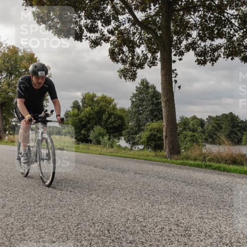 30.08.2026 - Elbe Triathlon Hamburg Michael Burmester http://msf.ph/oto/10049822 30.08.2026 09:54:58 Radfahren 729 meine-sportfotos.de