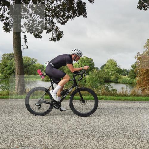 30.08.2026 - Elbe Triathlon Hamburg Michael Burmester http://msf.ph/oto/10049833 30.08.2026 09:40:37 Radfahren 255, 299, 397, 399, 403, 404, 676 meine-sportfotos.de