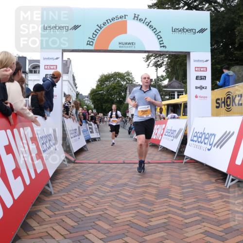 30.08.2026 - Blankeneser Heldenlauf Lena Gebhardt http://msf.ph/oto/10049886 30.08.2026 11:57:48 Ziel 2239, 2574, 2575, 2713, 2869 meine-sportfotos.de