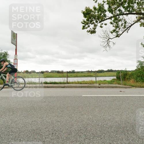 30.08.2026 - Elbe Triathlon Hamburg Michael Burmester http://msf.ph/oto/10049907 30.08.2026 15:39:20 Radfahren  meine-sportfotos.de