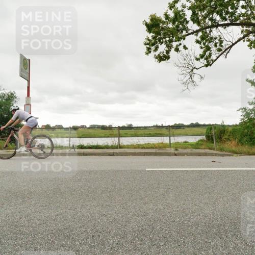 30.08.2026 - Elbe Triathlon Hamburg Michael Burmester http://msf.ph/oto/10049958 30.08.2026 15:39:57 Radfahren  meine-sportfotos.de
