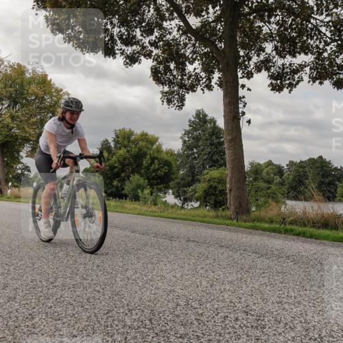 30.08.2026 - Elbe Triathlon Hamburg Michael Burmester http://msf.ph/oto/10050001 30.08.2026 09:56:47 Radfahren 543, 643, 646, 771, 912, 957 meine-sportfotos.de