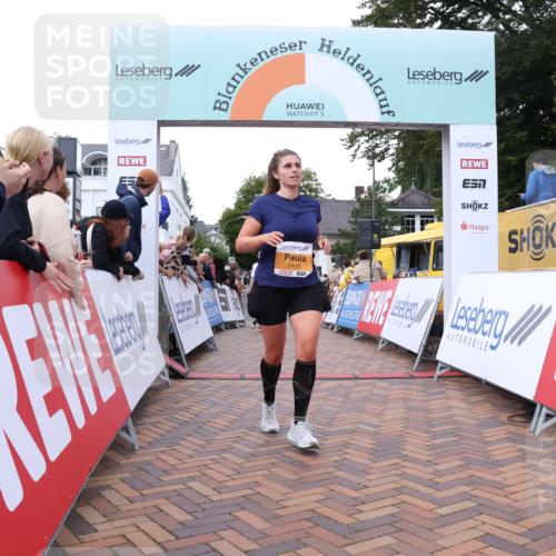 30.08.2026 - Blankeneser Heldenlauf Lena Gebhardt http://msf.ph/oto/10050013 30.08.2026 11:58:05 Ziel 2228, 2230, 2443 meine-sportfotos.de