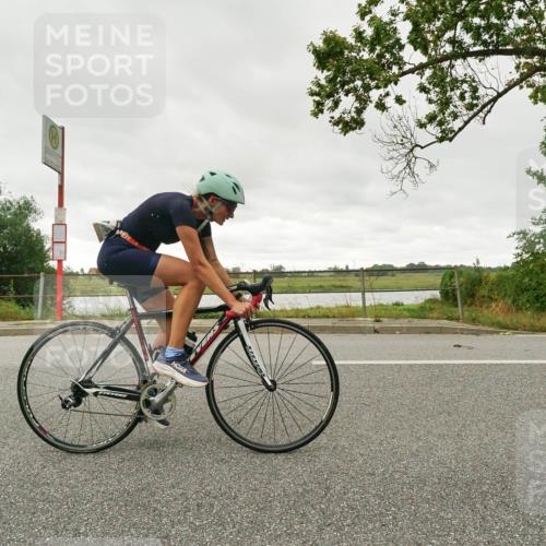 30.08.2026 - Elbe Triathlon Hamburg Michael Burmester http://msf.ph/oto/10050016 30.08.2026 15:40:35 Radfahren  meine-sportfotos.de
