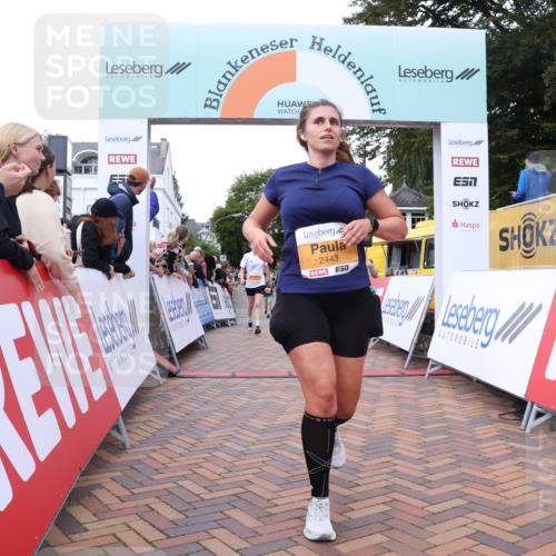 30.08.2026 - Blankeneser Heldenlauf Lena Gebhardt http://msf.ph/oto/10050022 30.08.2026 11:58:06 Ziel 2228, 2230, 2443 meine-sportfotos.de