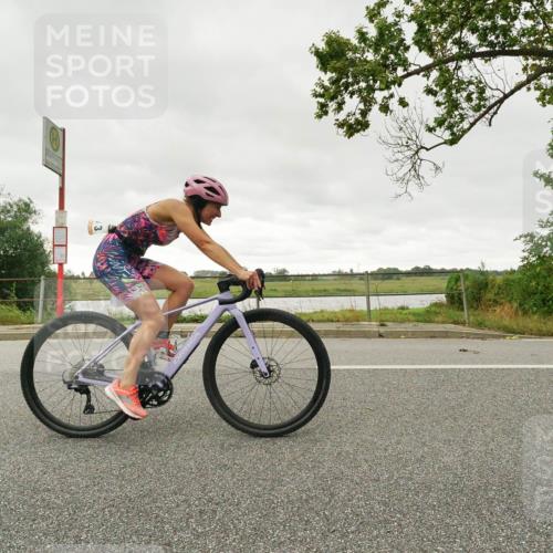 30.08.2026 - Elbe Triathlon Hamburg Michael Burmester http://msf.ph/oto/10050054 30.08.2026 15:41:07 Radfahren  meine-sportfotos.de