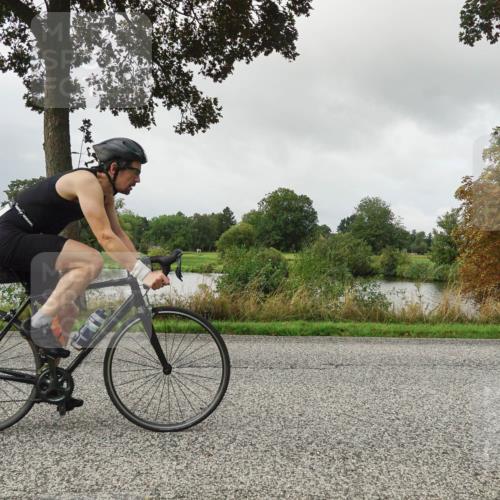 30.08.2026 - Elbe Triathlon Hamburg Michael Burmester http://msf.ph/oto/10050092 30.08.2026 09:42:07 Radfahren 253, 334, 340, 409, 423, 445, 505, 528, 544, 608, 611, 694, 731 meine-sportfotos.de