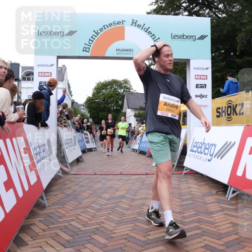 30.08.2026 - Blankeneser Heldenlauf Lena Gebhardt http://msf.ph/oto/10050110 30.08.2026 11:58:15 Ziel 2228, 2230, 2397, 2560, 2812 meine-sportfotos.de