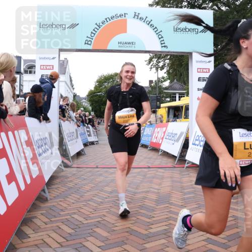 30.08.2026 - Blankeneser Heldenlauf Lena Gebhardt http://msf.ph/oto/10050157 30.08.2026 11:58:18 Ziel 2397, 2560, 2633, 2812 meine-sportfotos.de