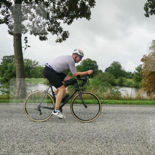 30.08.2026 - Elbe Triathlon Hamburg Michael Burmester http://msf.ph/oto/10050218 30.08.2026 09:42:40 Radfahren 510, 543, 580, 886 meine-sportfotos.de