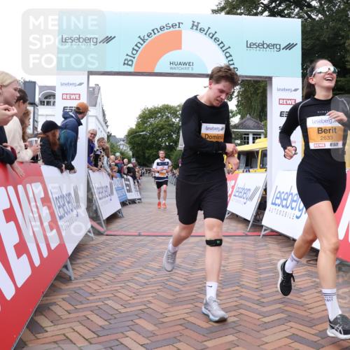 30.08.2026 - Blankeneser Heldenlauf Lena Gebhardt http://msf.ph/oto/10050232 30.08.2026 11:58:24 Ziel 2298, 2306, 2397, 2633, 2812 meine-sportfotos.de