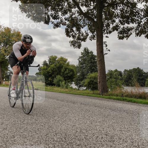 30.08.2026 - Elbe Triathlon Hamburg Michael Burmester http://msf.ph/oto/10050265 30.08.2026 09:59:13 Radfahren 452, 472, 491, 495, 647, 802, 934 meine-sportfotos.de