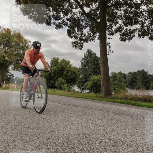 30.08.2026 - Elbe Triathlon Hamburg Michael Burmester http://msf.ph/oto/10050269 30.08.2026 09:59:15 Radfahren 452, 472, 495, 934 meine-sportfotos.de