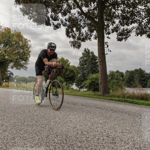 30.08.2026 - Elbe Triathlon Hamburg Michael Burmester http://msf.ph/oto/10050275 30.08.2026 09:59:21 Radfahren 452, 667, 750, 918 meine-sportfotos.de
