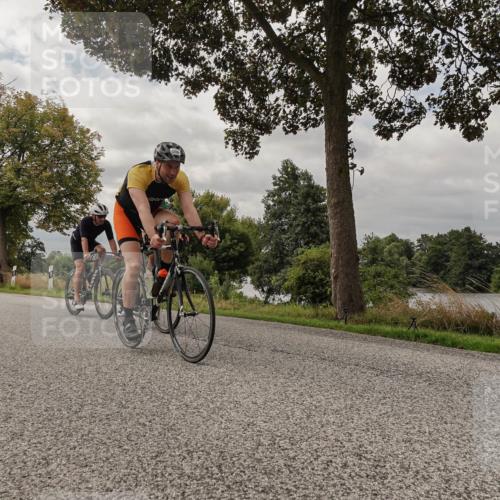 30.08.2026 - Elbe Triathlon Hamburg Michael Burmester http://msf.ph/oto/10050311 30.08.2026 09:59:53 Radfahren 248, 430, 532, 547, 596, 697, 769, 947 meine-sportfotos.de