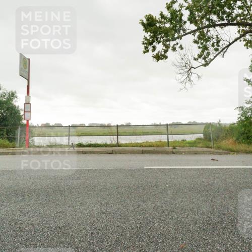 30.08.2026 - Elbe Triathlon Hamburg Michael Burmester http://msf.ph/oto/10050318 30.08.2026 15:44:15 Radfahren  meine-sportfotos.de