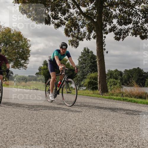 30.08.2026 - Elbe Triathlon Hamburg Michael Burmester http://msf.ph/oto/10050336 30.08.2026 10:00:32 Radfahren 510, 571, 638, 751, 898, 931 meine-sportfotos.de