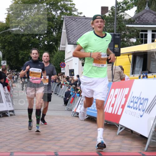 30.08.2026 - Blankeneser Heldenlauf Lena Gebhardt http://msf.ph/oto/10050374 30.08.2026 11:58:44 Ziel 2104, 2647, 2695, 2706 meine-sportfotos.de